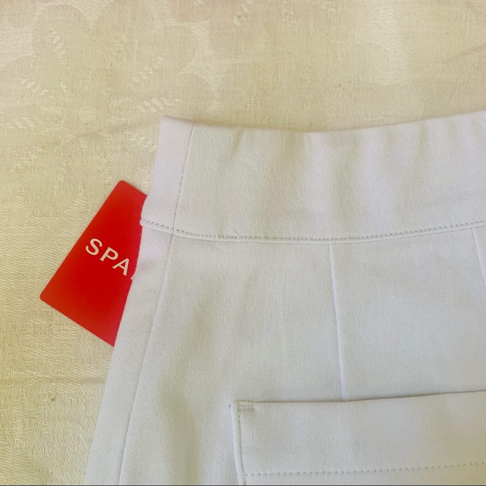 NWT Spanx On the Go 6" Shorts with Silver Lining Technology XS - Picture 9 of 10
